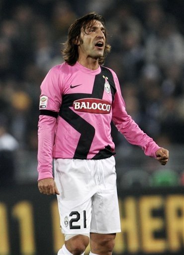 篮球湖人球员训练中展现惊人弹跳